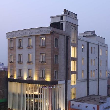 Hotel The Royal Phular Muzaffarpur Bagian luar foto